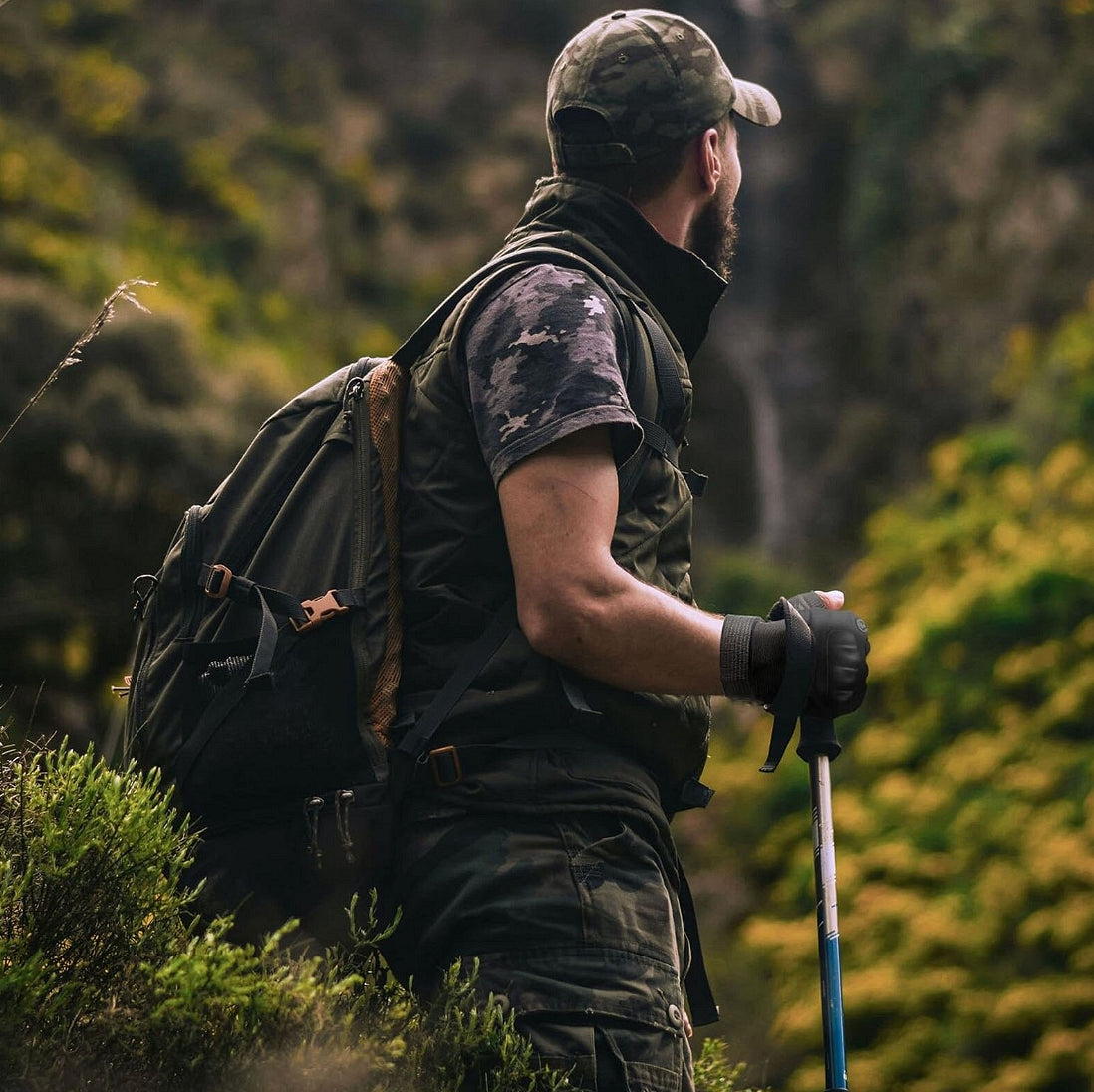 Mănuși tactice fără degete, cu protecții