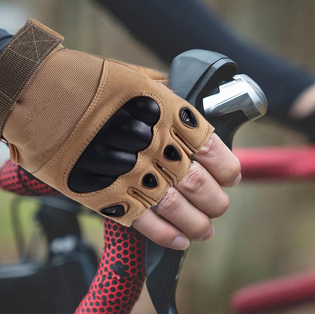 Mănuși tactice fără degete, cu protecții