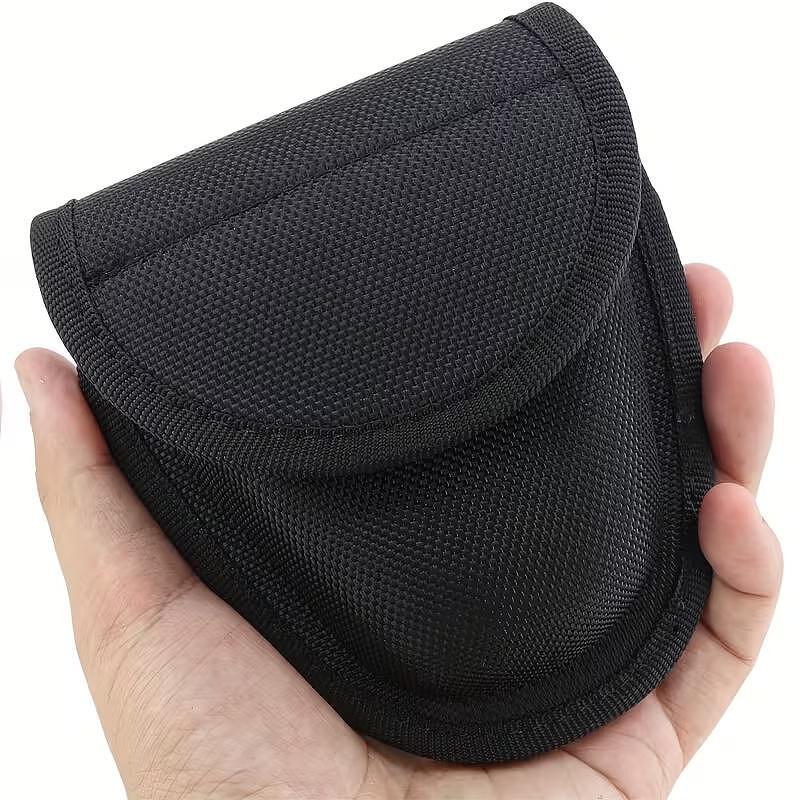 Toc rigid din material textil tactic pentru cătușe