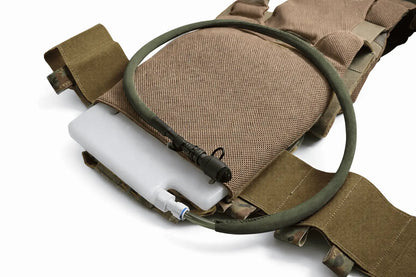 Rezervor tactic de apă pentru vestă (Plate Carrier) – 1.5L